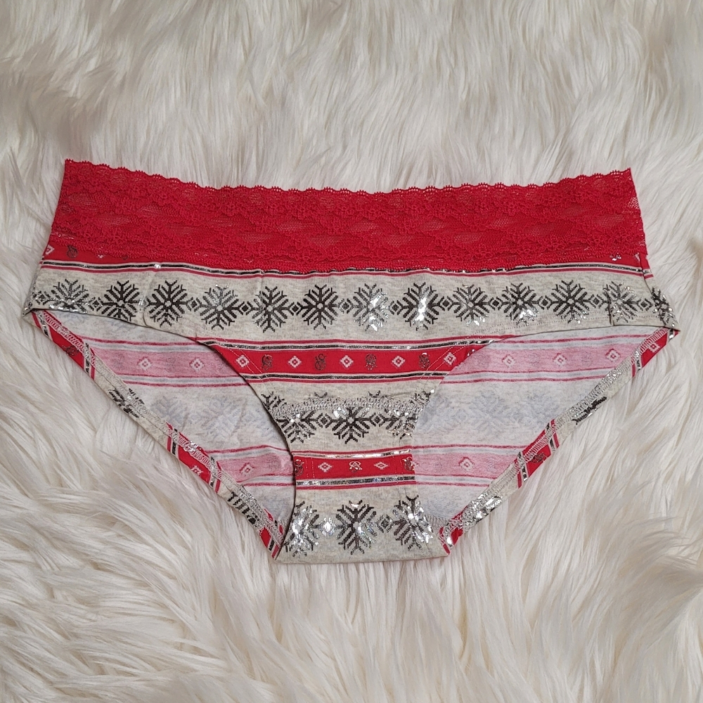 NWT Victoria Secret Snowflake Panty